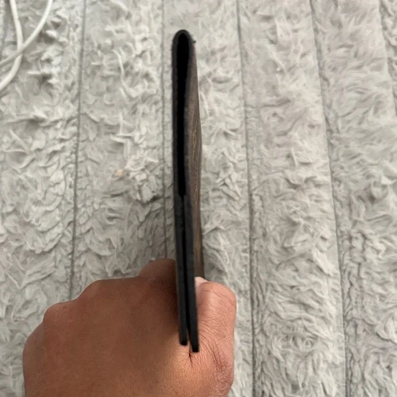 Louis Vuitton checkbook holder - Picture 3 of 12